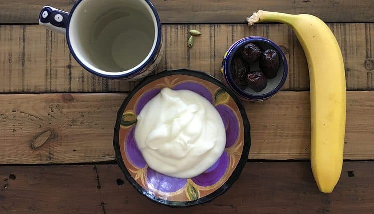 زبادي, موز، تمر, ماء أطعمة تمنع شعورك بالعطش في رمضان