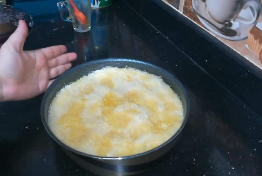 طريقة عمل الكنافة بالقشطة بالصور خطوة خطوة