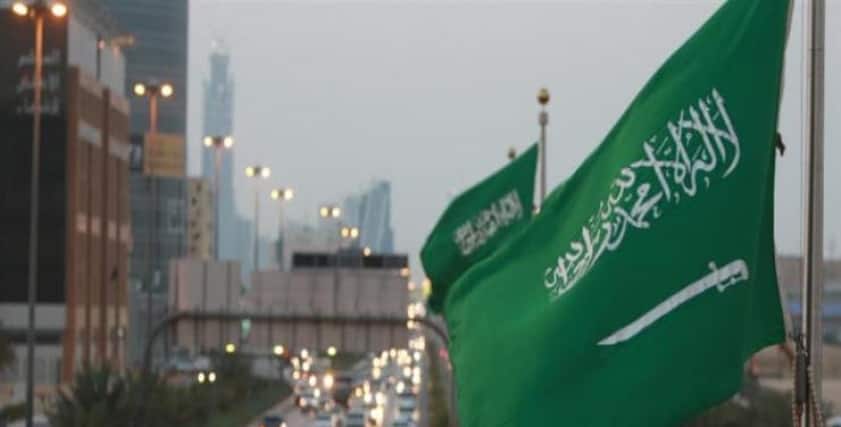دور المرأة السعودية في بناء الوطن من خلال رؤية 2030