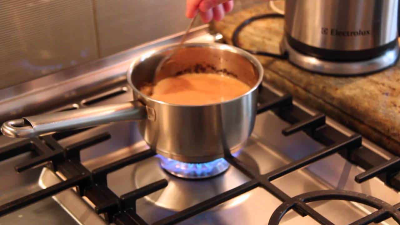 طريقة عمل شاي الكرك بالحليب البودره