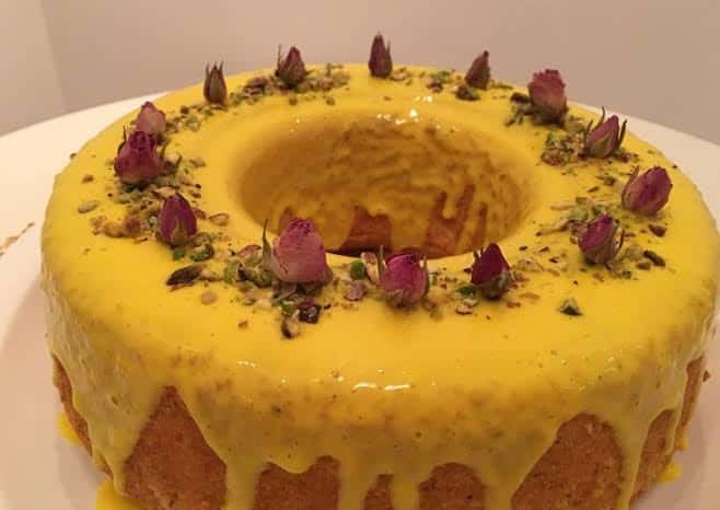طريقة كيكة الزعفران بالكيك الجاهز