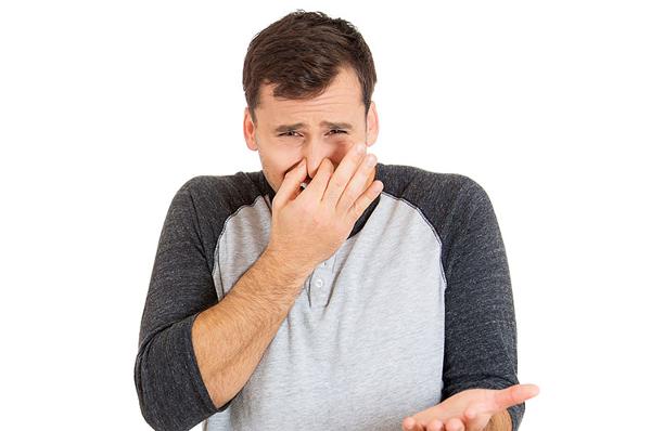 علاج رائحة الشعر الكريهه بعد الاستحمام